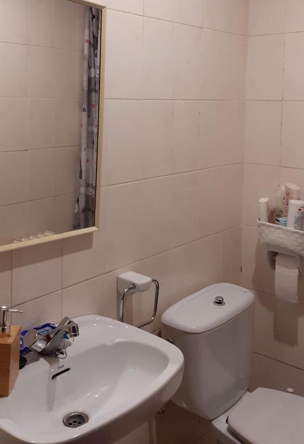 Habitacion Doble Privada En فيغيريس المظهر الخارجي الصورة