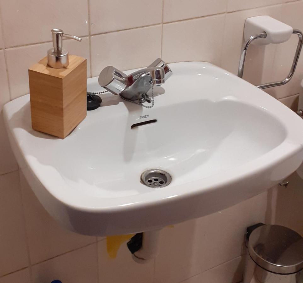 Habitacion Doble Privada En فيغيريس المظهر الخارجي الصورة