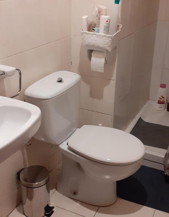 Habitacion Doble Privada En فيغيريس المظهر الخارجي الصورة